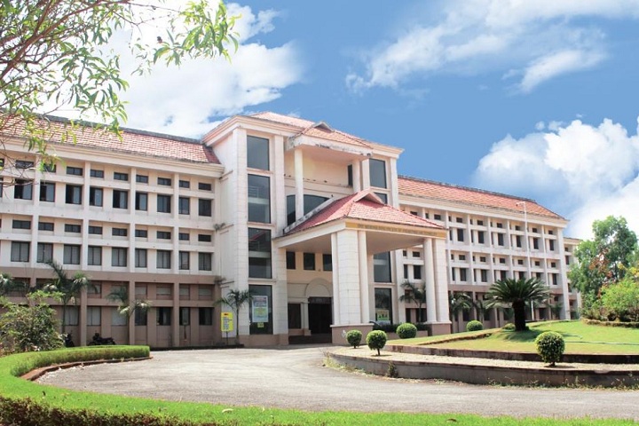 https://cache.careers360.mobi/media/colleges/social-media/media-gallery/3029/2019/2/26/College Building Of Sree Narayana Guru College of Engineering and Technology Kannur_Campus-View.JPG